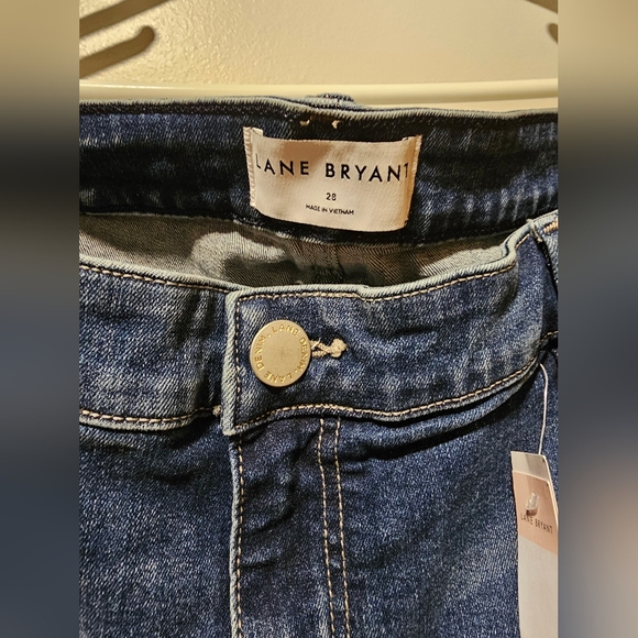 NEW!Lane bryant signature fit cropped flare jeans - Picture 6 of 11